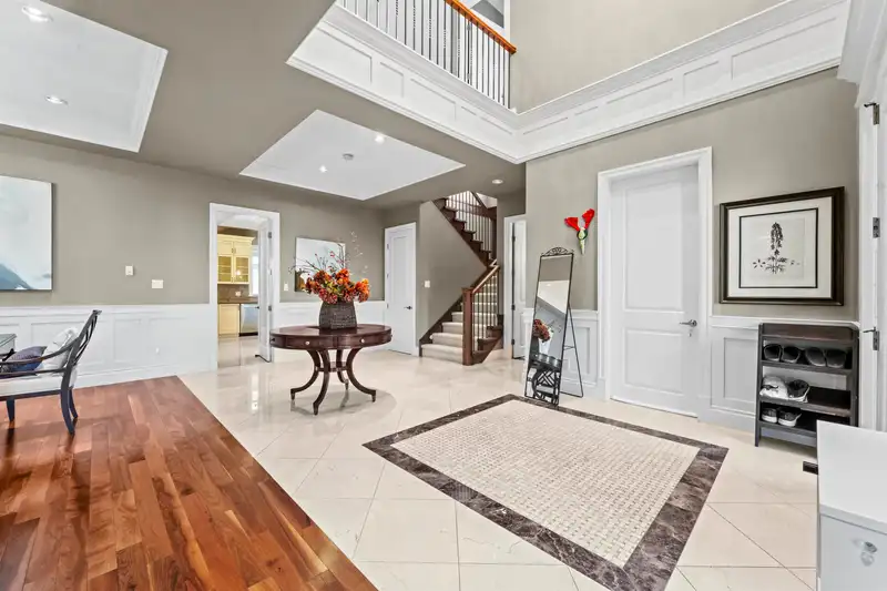 9131 DESMOND ROAD - photo 4 of 40