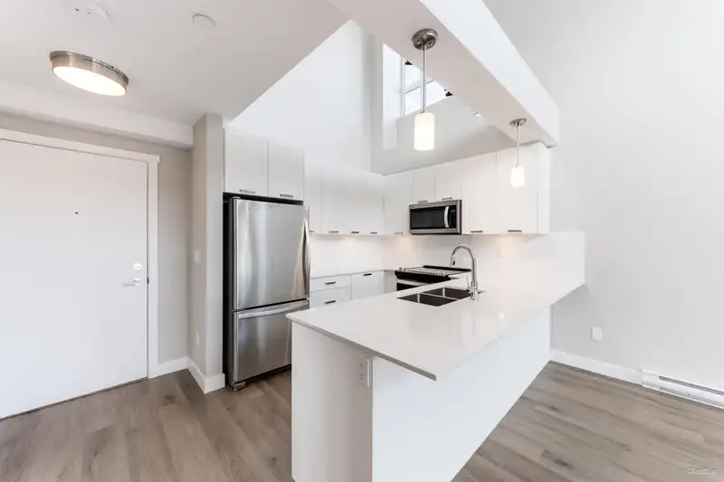 418 22562 121 AVENUE - photo 4 of 24