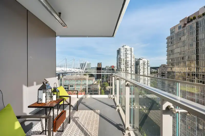 1604 885 CAMBIE STREET - photo 4 of 34