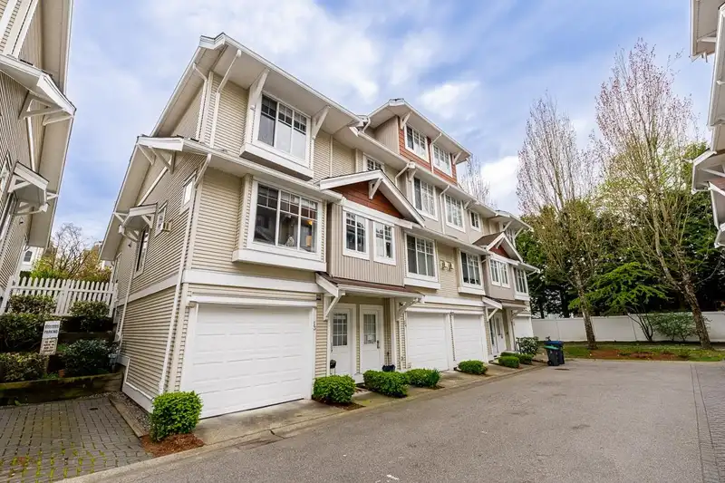 53 12110 75A AVENUE - photo 1 of 34