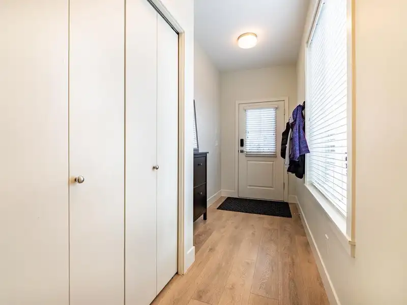 82 8217 204B STREET - photo 2 of 26