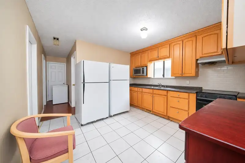 4940 KILLARNEY STREET - photo 3 of 24
