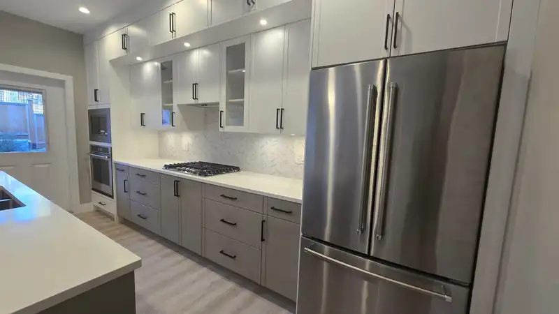 104 1211 THOMAS AVENUE - photo 4 of 21