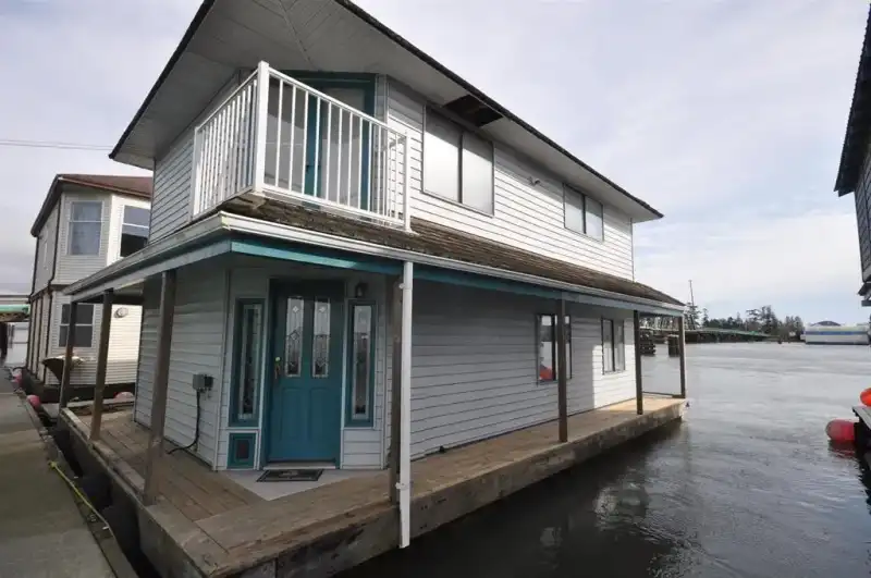 4 3350 WESTHAM ISLAND ROAD - photo 1 of 21