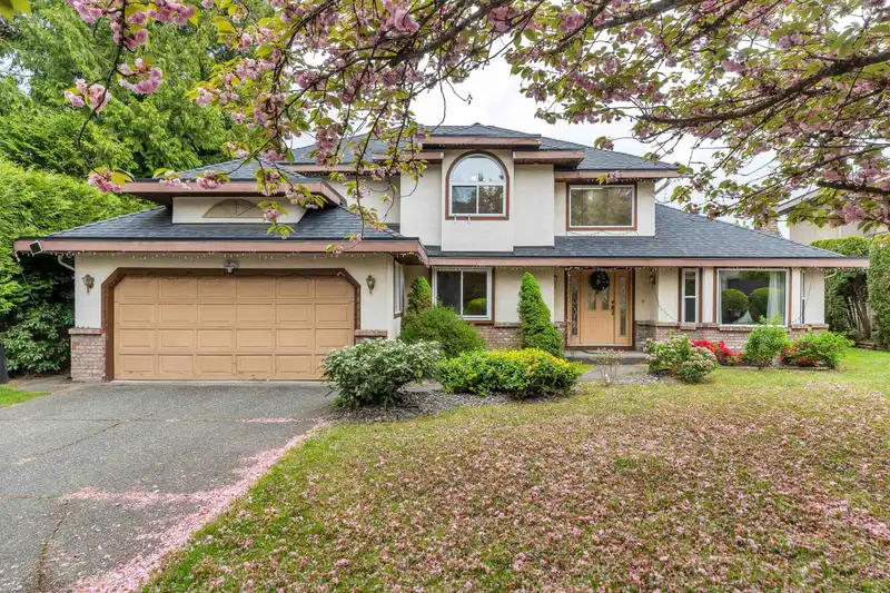 10528 168A STREET - photo 1 of 40