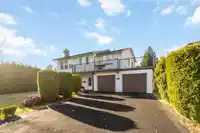 9113 145A STREET - thumbnail 3