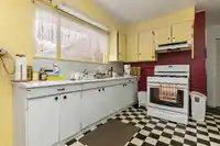 578 THACKER AVENUE - thumbnail 10