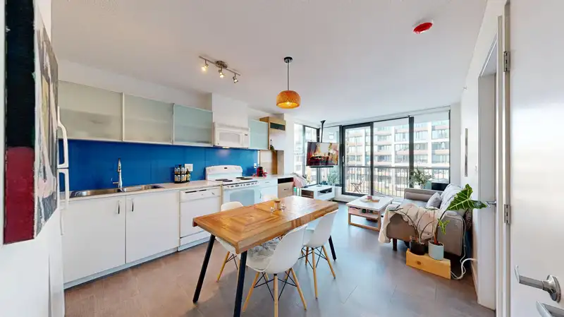 905 66 W CORDOVA STREET - photo 1 of 39
