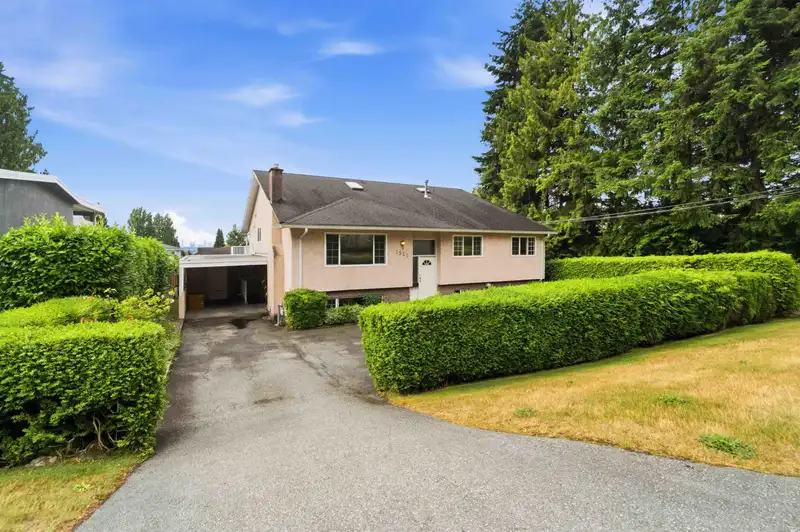1522 HAVERSLEY AVENUE - photo 1 of 40