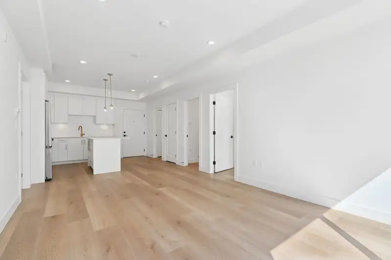 206 20286 72B AVENUE - photo 3 of 20