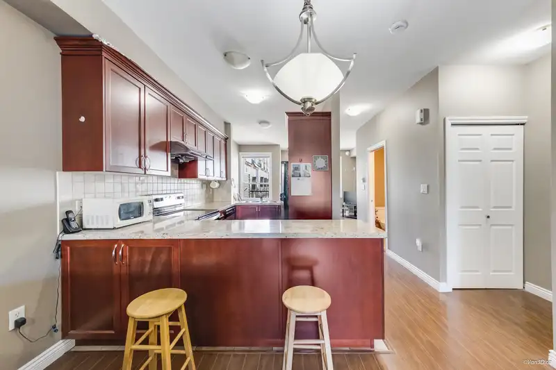 3 9277 121 STREET - photo 4 of 35