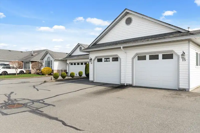 14 33922 KING ROAD - photo 2 of 36