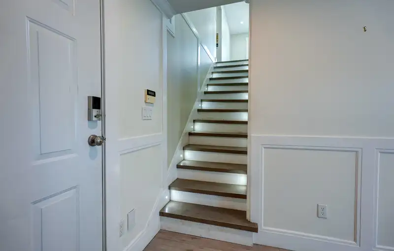 11913 240 STREET - photo 3 of 33