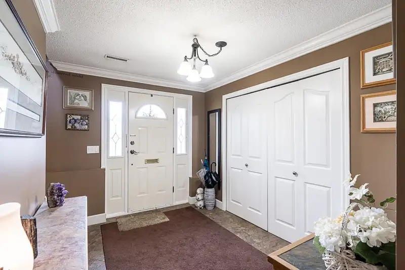 11551 PARKWOOD PLACE - photo 4 of 34