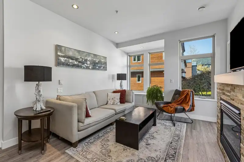 207 116 W 23RD STREET - photo 4 of 40