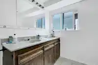 4265 SLOCAN STREET - thumbnail 18