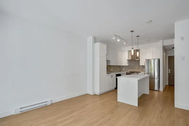 A102 20838 78B AVENUE - photo 2 of 19