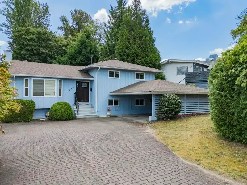 4936 BARKER CRESCENT - photo 1 of 31
