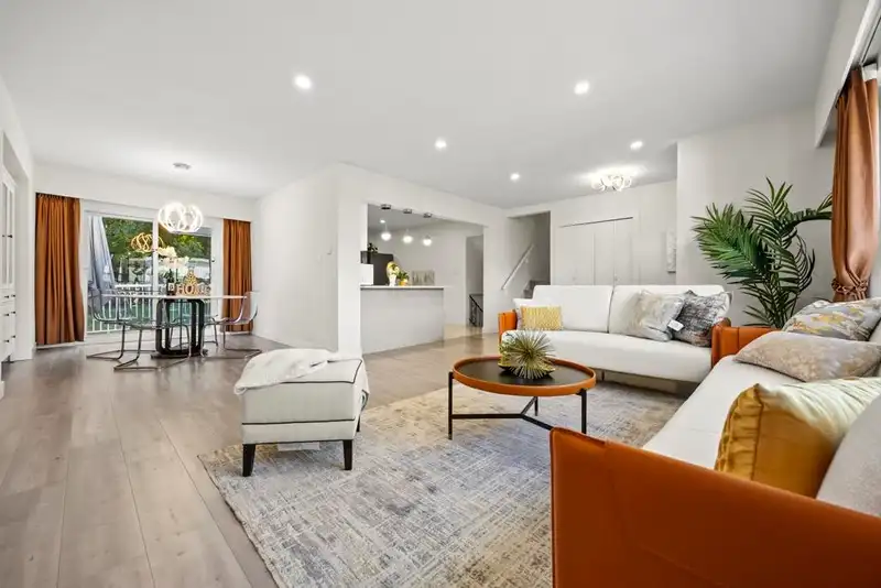 4936 BARKER CRESCENT - photo 3 of 31