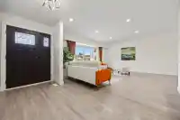 4936 BARKER CRESCENT - thumbnail 5