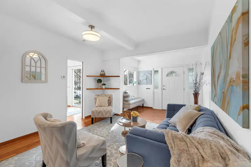 2223 E 8TH AVENUE - photo 3 of 40