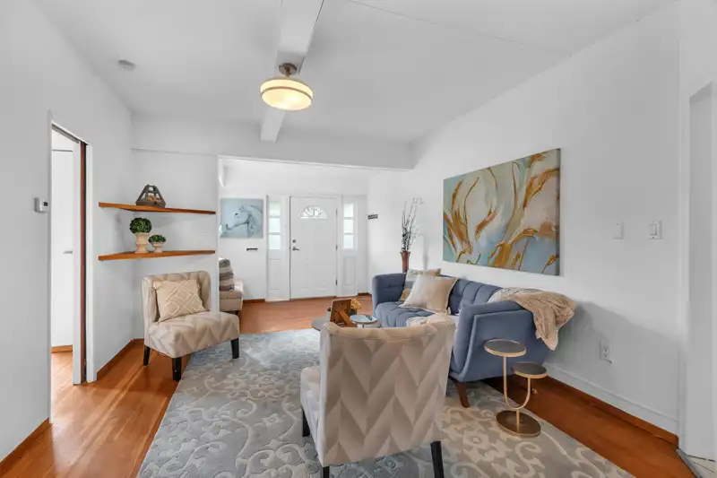 2223 E 8TH AVENUE - photo 4 of 40
