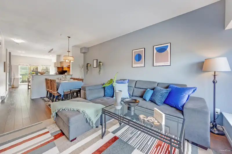 4 21535 88 AVENUE - photo 1 of 19