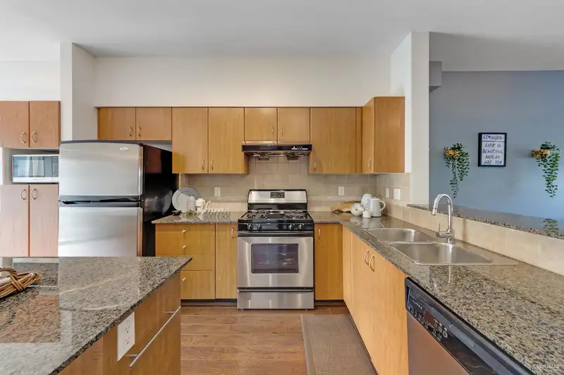 4 21535 88 AVENUE - photo 4 of 19