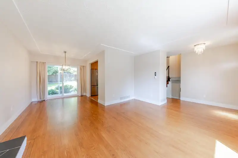 3729 WELLINGTON STREET - photo 3 of 38