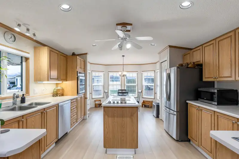 6 45918 KNIGHT ROAD - photo 4 of 40