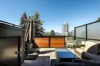 2288 E 33RD AVENUE - thumbnail 3