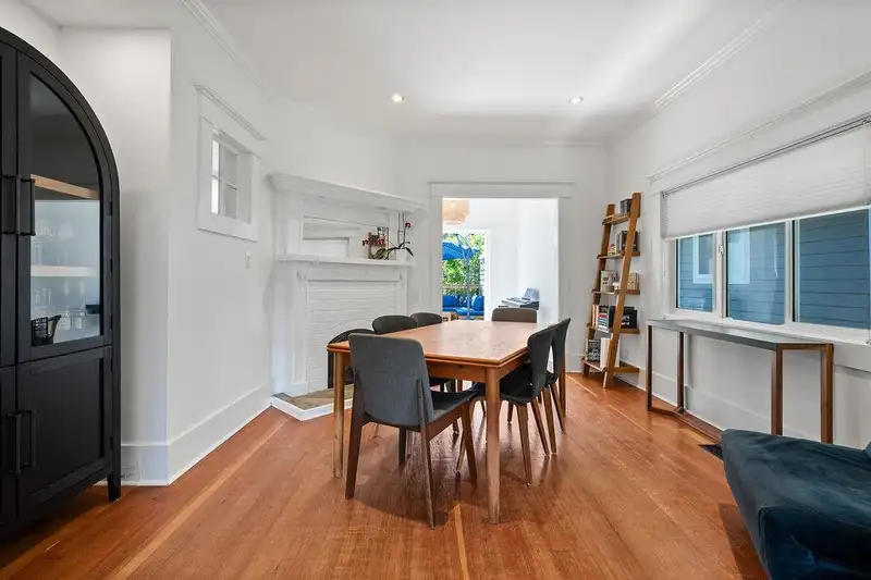 184 E 22ND AVENUE - photo 4 of 36
