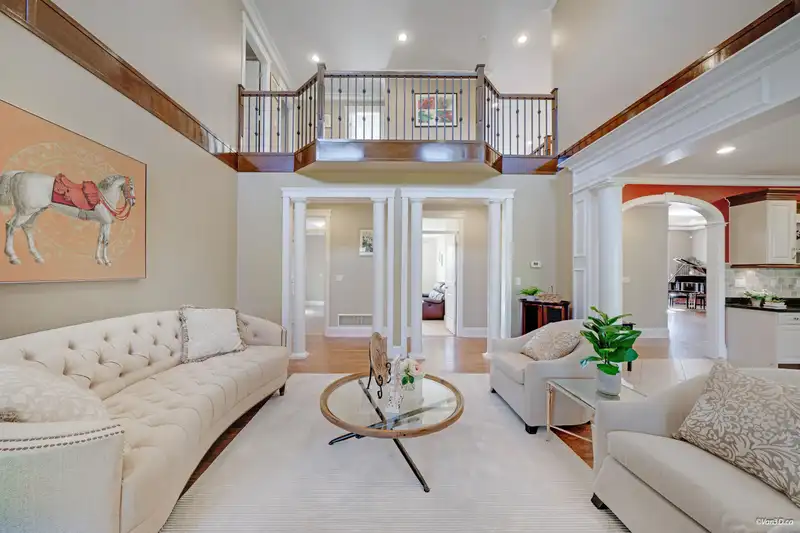 2255 135A STREET - photo 4 of 40