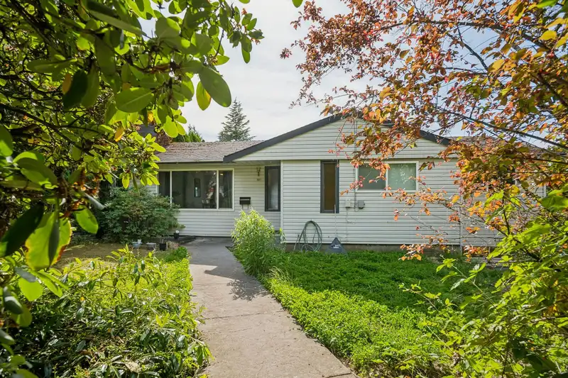 1617 WESTERN DRIVE - photo 1 of 40