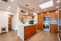 402 1281 PARKGATE AVENUE - thumbnail 2
