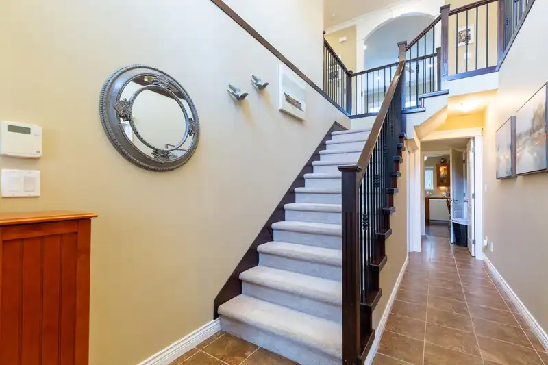 8609 TUPPER BOULEVARD - photo 3 of 40