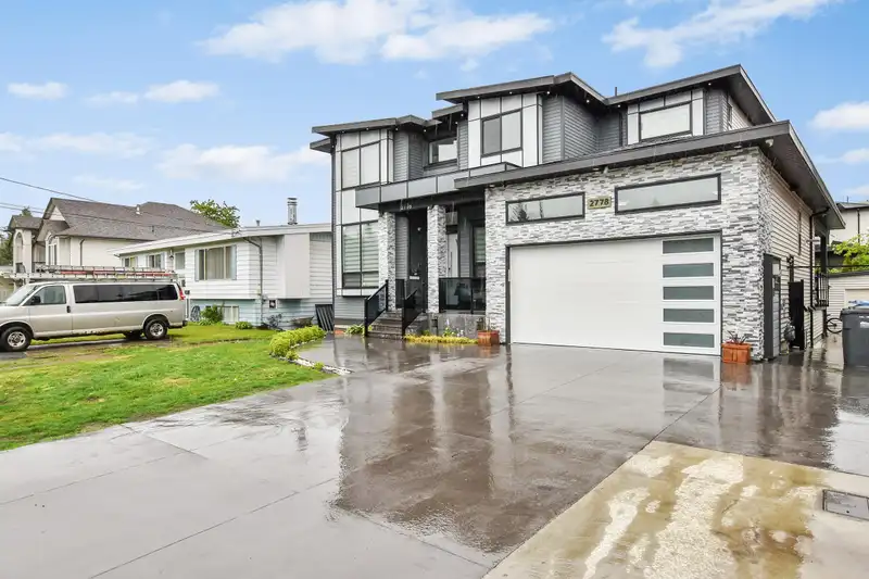 2778 PRINCESS STREET - photo 2 of 39