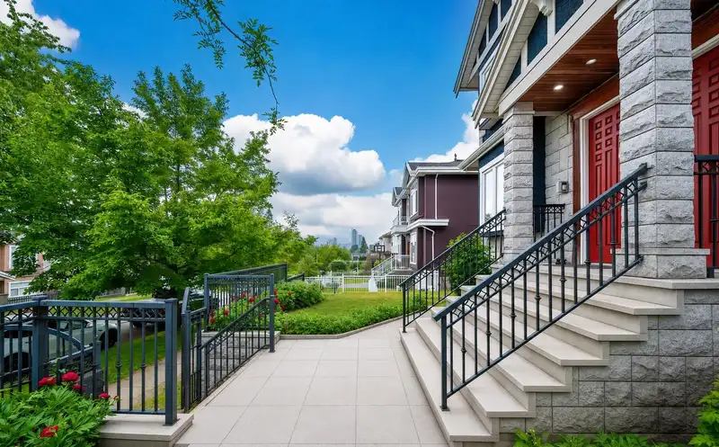 3394 SEAFORTH DRIVE - photo 3 of 40