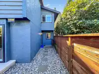 982 HOWIE AVENUE - thumbnail 14