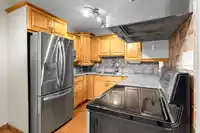 982 HOWIE AVENUE - thumbnail 7