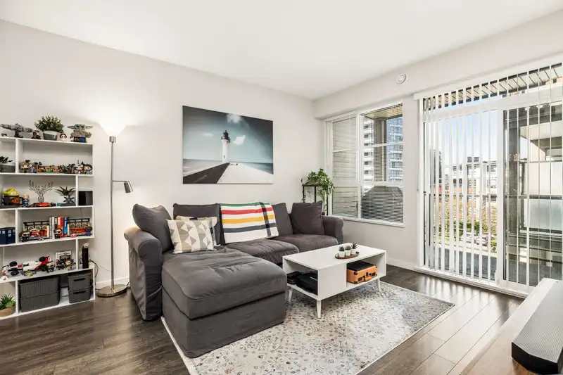 412 1152 WINDSOR MEWS - photo 4 of 36