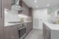 2702 2311 BETA AVENUE - thumbnail 6