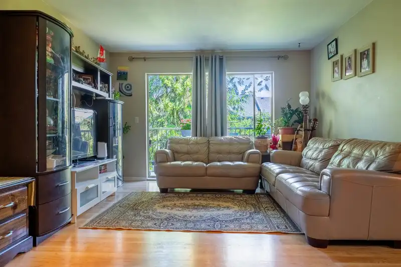 304 10756 138 STREET - photo 1 of 22