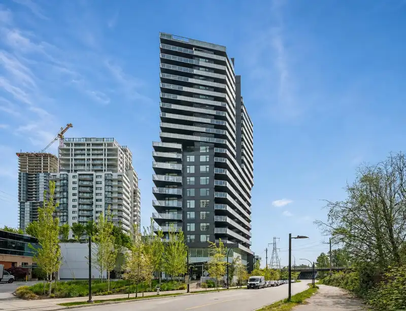 1308 4433 ALASKA STREET - photo 2 of 39