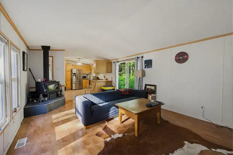 521 200 STREET - photo 4 of 37