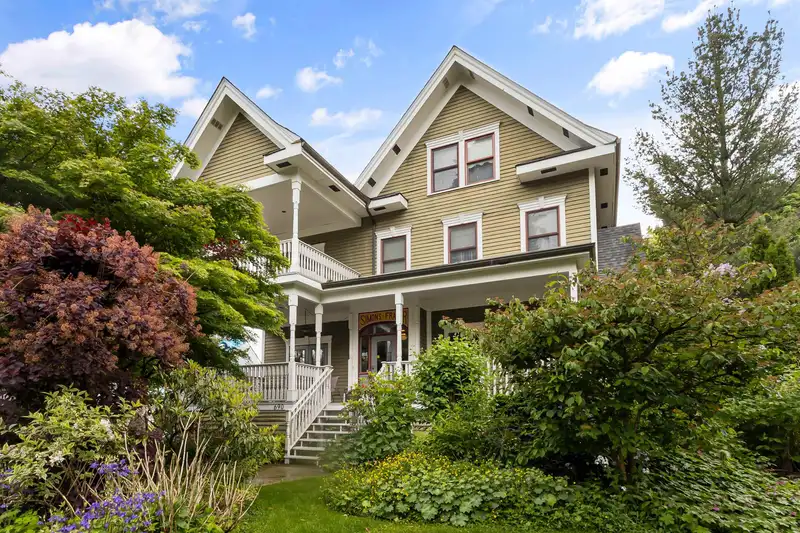 690 FRASER AVENUE - photo 1 of 40
