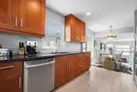 D 136 W 4TH STREET - thumbnail 3