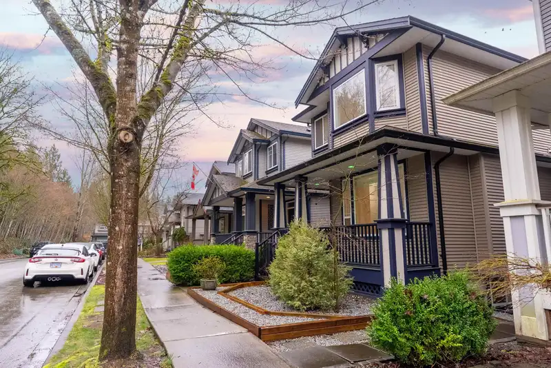 24222 103 AVENUE - photo 3 of 40
