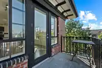 301 553 FOSTER AVENUE - thumbnail 16