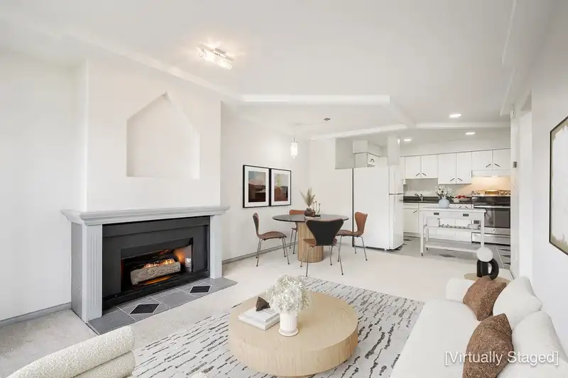 207 110 SEVENTH STREET - photo 3 of 21